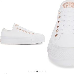 Chuck Taylor Platform Converse